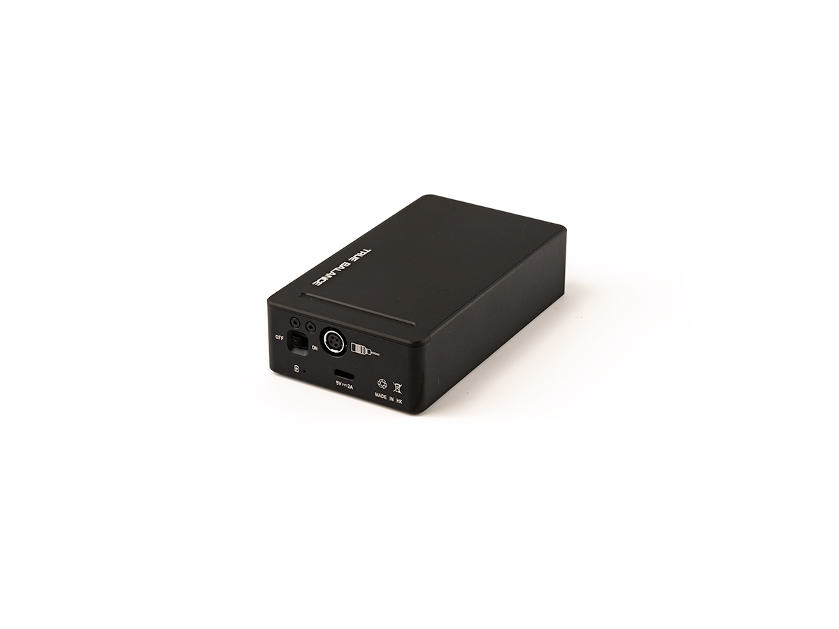 Aroma A100TB Portable Headphone Amplifier Quarter