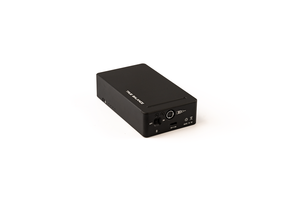 Aroma A100TB Portable Headphone Amplifier Quarter