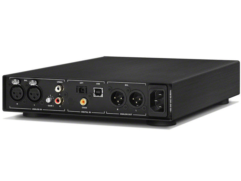 HDV820 headphone amplifier